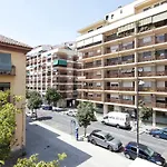 Bright & Elegant City Centre 3 Bedroom Apartment