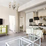 Bright & Elegant City Centre 3 Bedroom Apartment